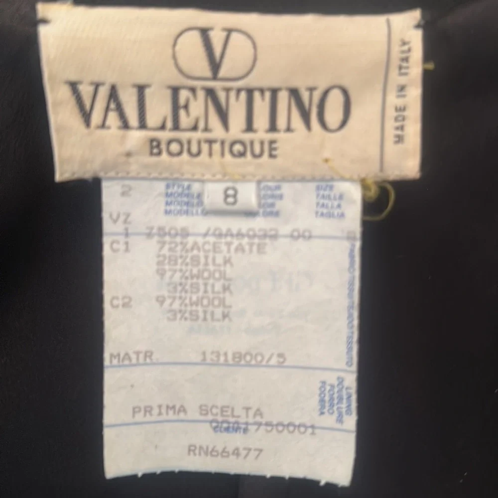 VALENTINO! - Picture 10 of 10